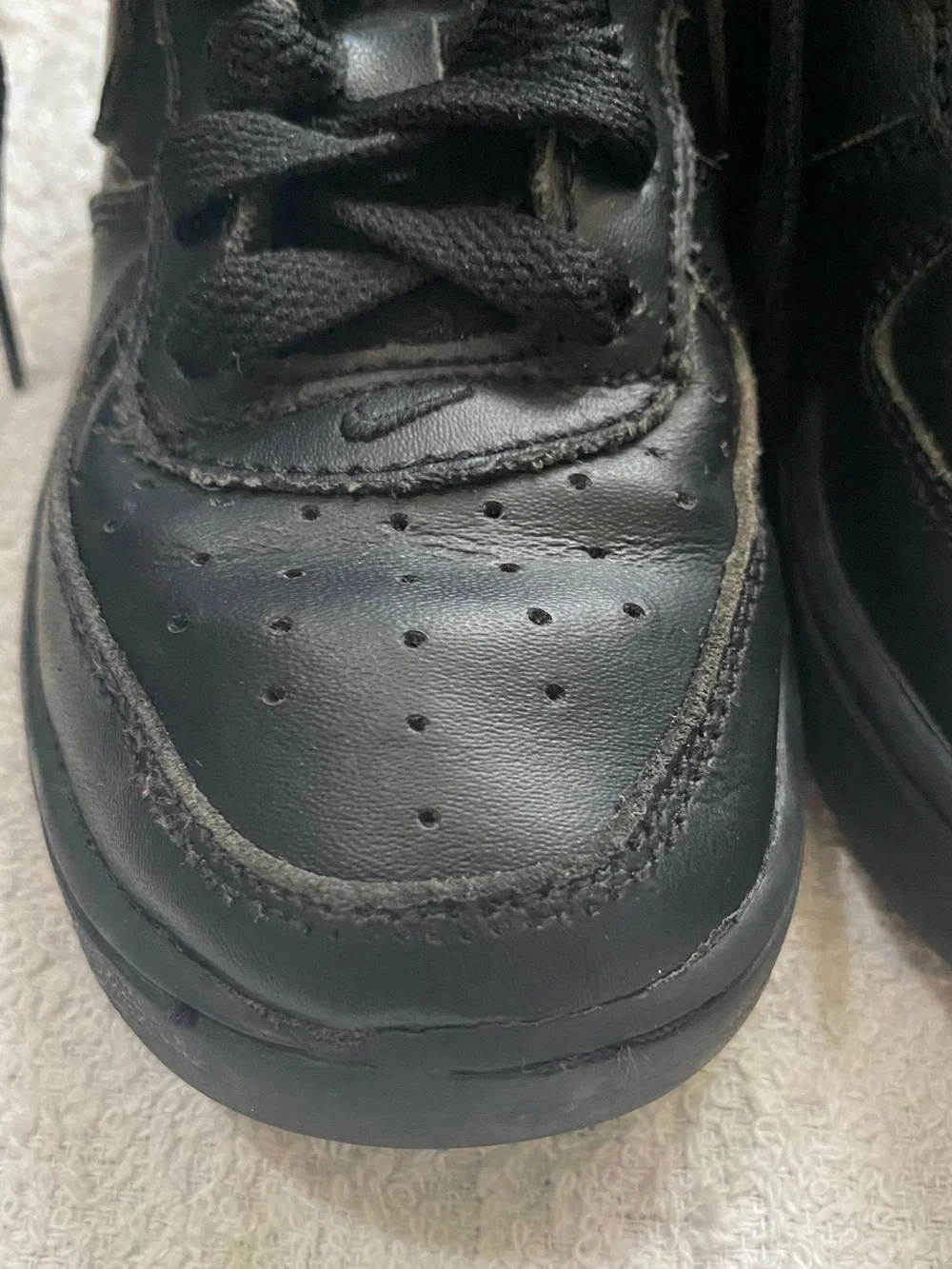 Nike Kids' Black Low-Top Sneakers Size 12 C